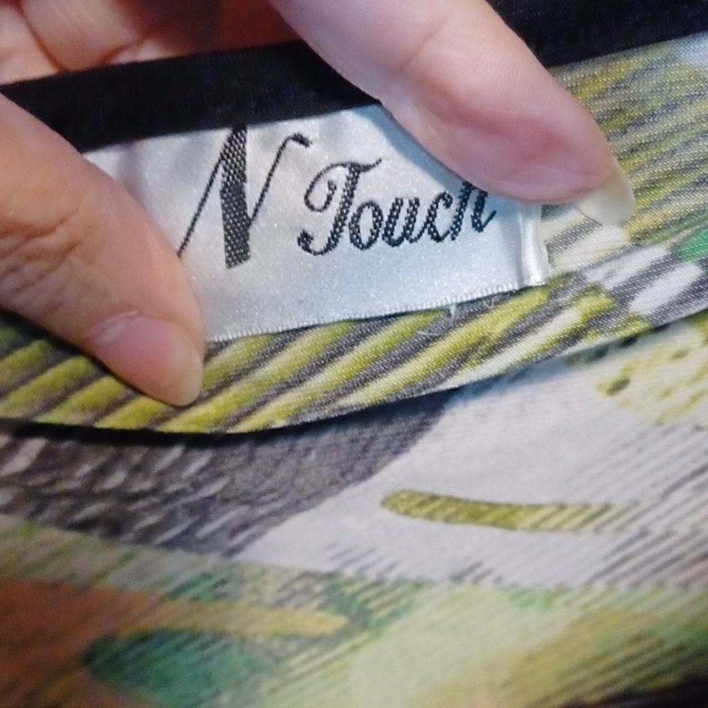 Top by N Touch - Picture 3 of 4